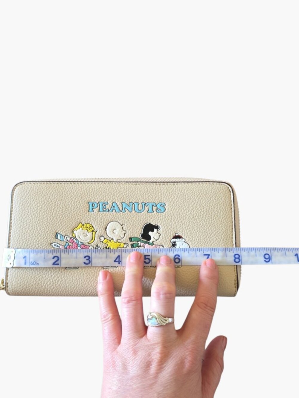 Coach x Peanuts Snoopy Long Zip Around Wallet Ivory Leather NWOT Wristlet - Picture 14 of 16